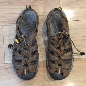 KEEN Hiking sandals brown SZ 9